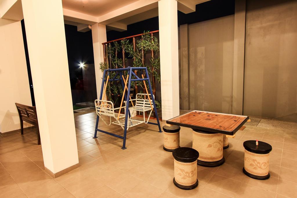 בנדונג Family Only Amazing City View Villa - De Reiz Firen Syariah חדר תמונה